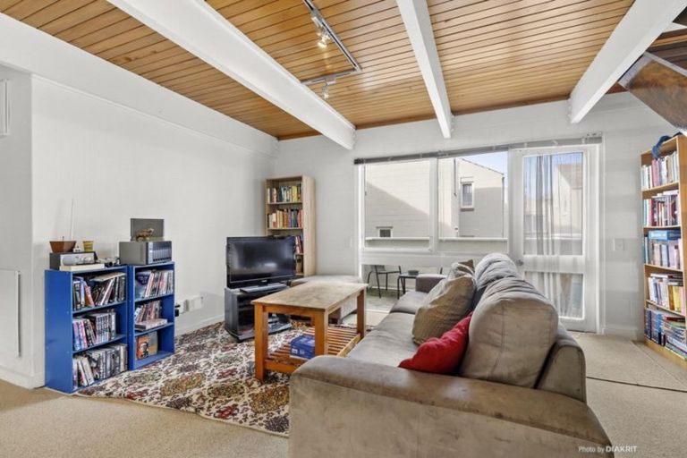 Photo of property in 28 Cottleville Terrace, Thorndon, Wellington, 6011