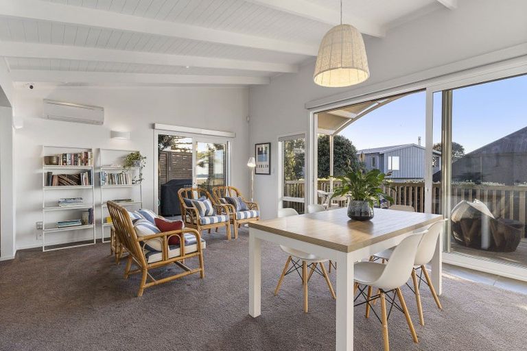 Photo of property in 5b Pacific View Road, Papamoa Beach, Papamoa, 3118