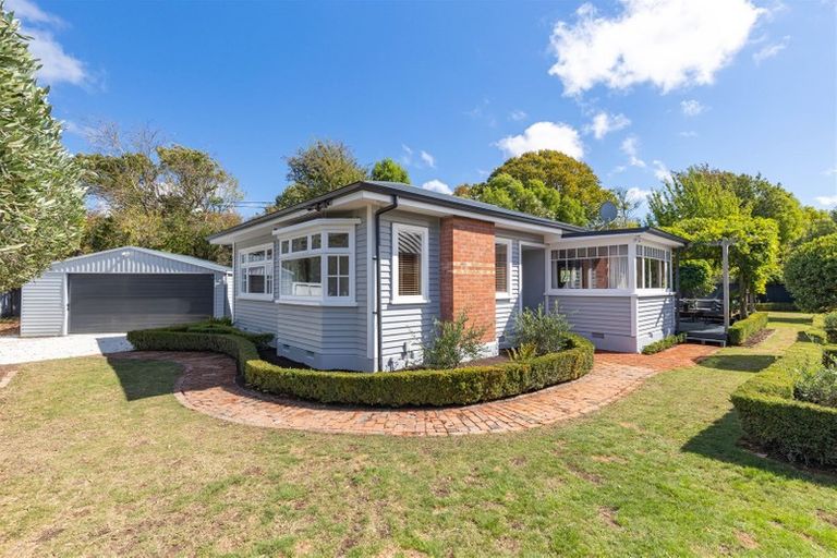 Photo of property in 1 Hawthorne Street, Strowan, Christchurch, 8052