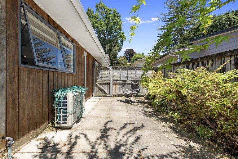 Photo of property in 84c Hillcrest Road, Hillcrest, Hamilton, 3216