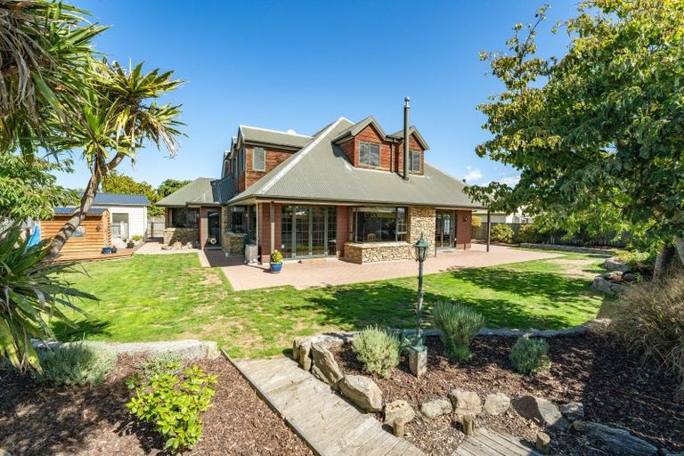 Photo of property in 10 Titri Place, Mosgiel, 9024