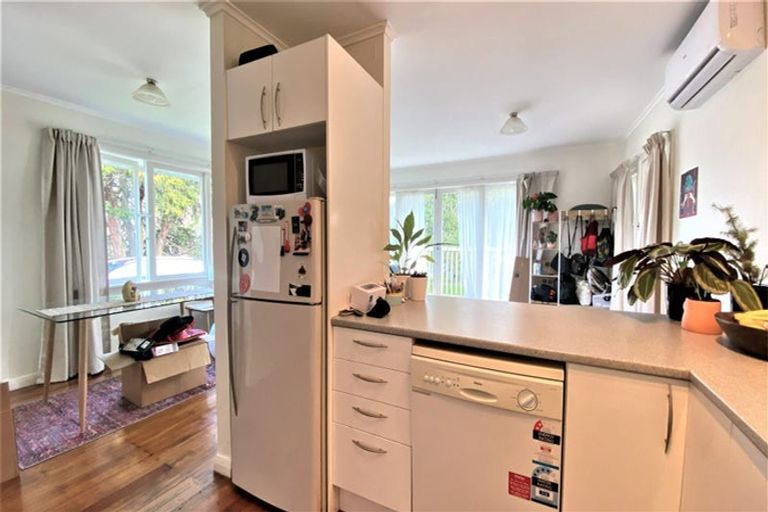 Photo of property in 14a Fairleigh Avenue, Mount Albert, Auckland, 1025