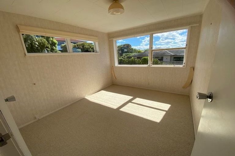 Photo of property in 17 Kinder Street, Acacia Bay, Taupo, 3330