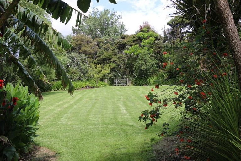 Photo of property in 1147 Kaiwaka-mangawhai Road, Mangawhai, 0975