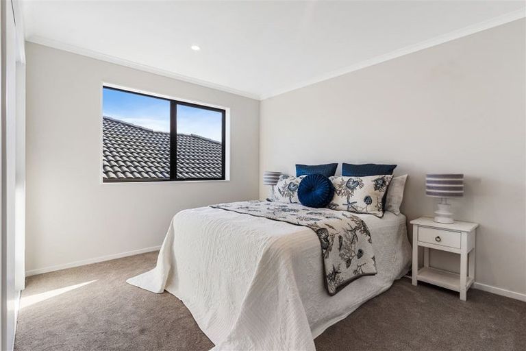 Photo of property in 1 Pae Lane, Flat Bush, Auckland, 2019