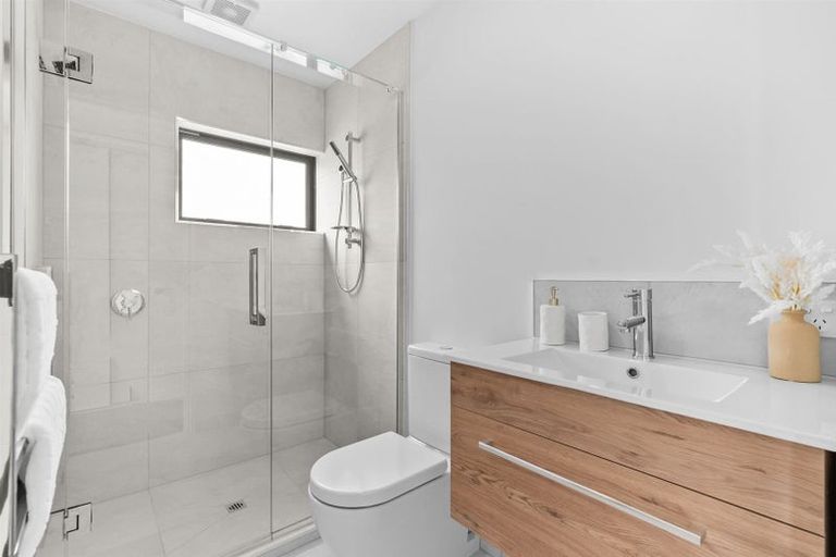 Photo of property in 6/6 Skibbereen Drive, Halswell, Christchurch, 8025