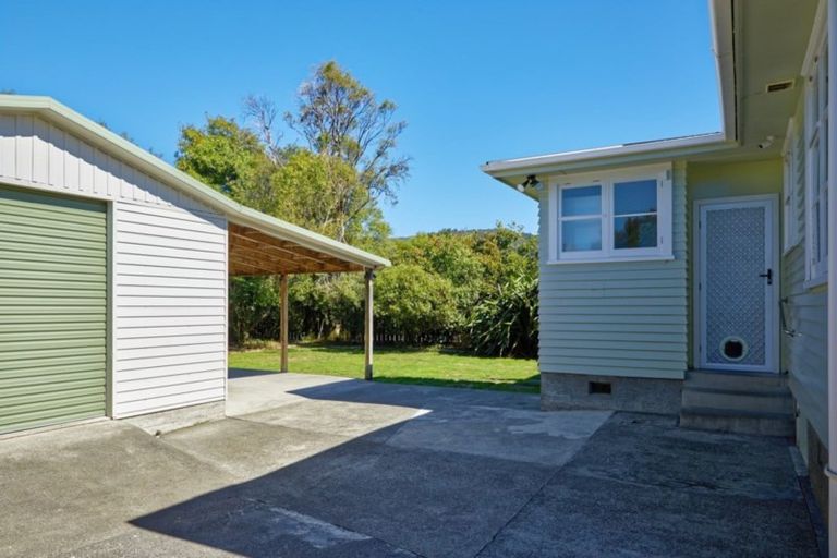 Photo of property in 20 William Benton Street, Featherston, 5710