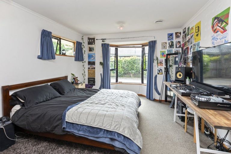 Photo of property in 1/16a Sayers Crescent, Ilam, Christchurch, 8041