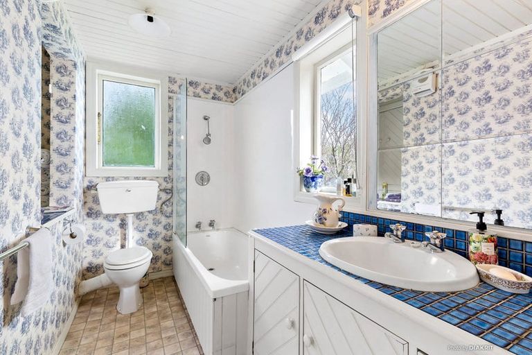 Photo of property in 10 Wallace Street, Featherston, 5710