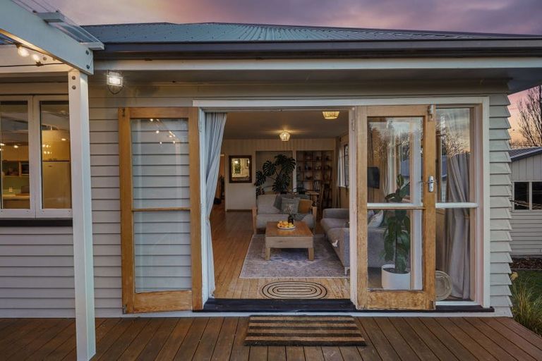 Photo of property in 5 Burnbrae Street, Saint Martins, Christchurch, 8022