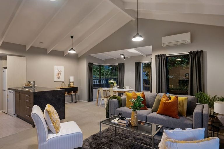 Photo of property in 11 Sunburst Court, Paraparaumu Beach, Paraparaumu, 5032