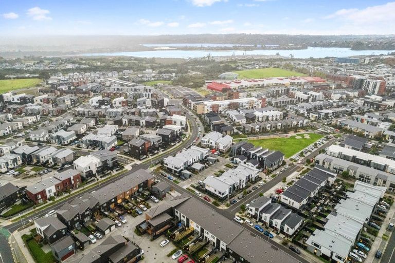 Photo of property in 13 David Carnegie Road, Hobsonville, Auckland, 0616