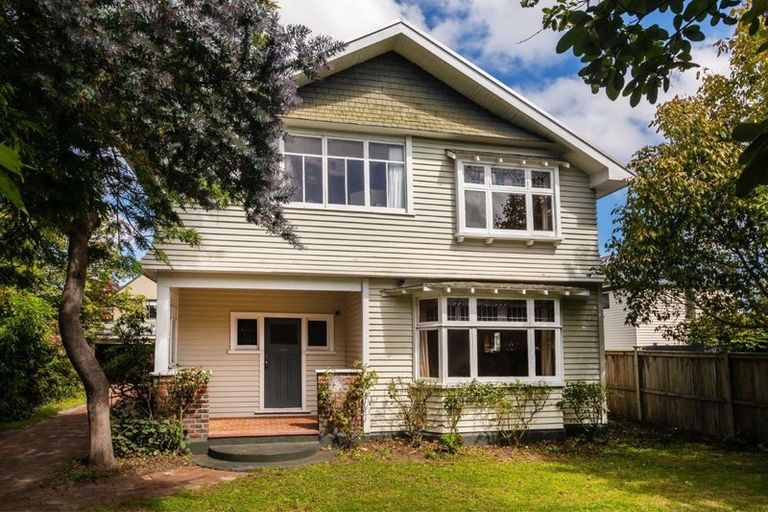 Photo of property in 19 Bartlett Street, Riccarton, Christchurch, 8011