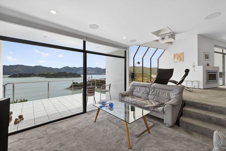 Photo of property in 29 Bayview Road, Charteris Bay, Lyttelton, 8971