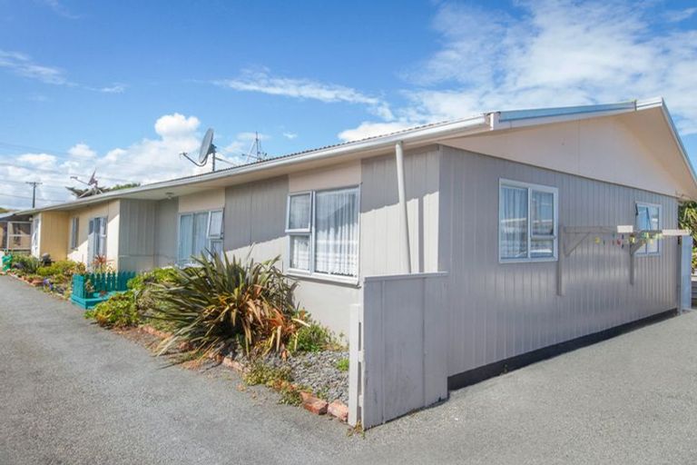 Photo of property in 63c Polson Street, Castlecliff, Whanganui, 4501