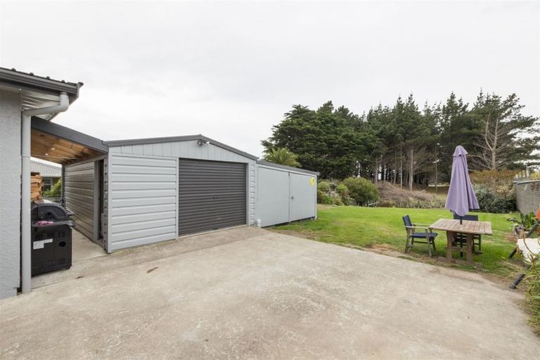 Photo of property in 39 Punga Street, Tangimoana, 4822