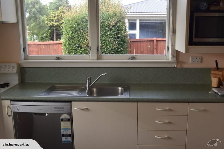 Photo of property in 151 Avonhead Road, Avonhead, Christchurch, 8042