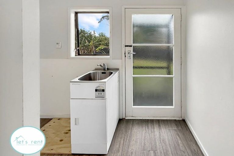 Photo of property in 15 Rangataua Place, Manurewa, Auckland, 2102