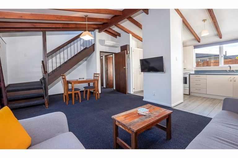 Photo of property in 2/106 Sparks Road, Hoon Hay, Christchurch, 8025