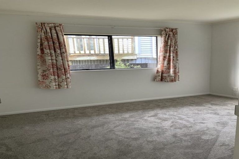 Photo of property in 49a Clayburn Road, Glen Eden, Auckland, 0602