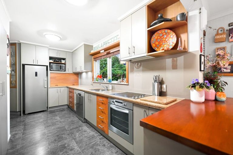 Photo of property in 6 Tudor Crescent, Chedworth, Hamilton, 3210