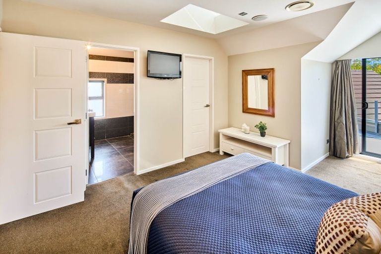 Photo of property in 29d Wai-iti Crescent, Woburn, Lower Hutt, 5010