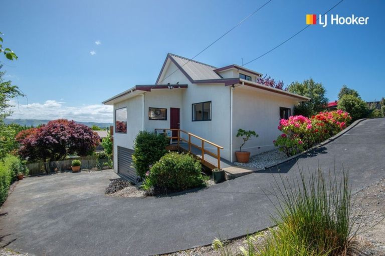 Photo of property in 19 Braeside, Kinmont Park, Mosgiel, 9024