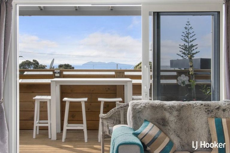 Photo of property in 5 Hanlen Avenue, Waihi Beach, 3611