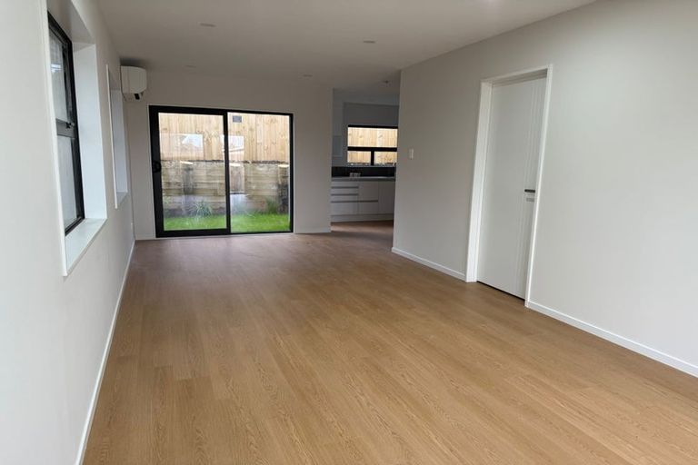 Photo of property in 163b Bradbury Road, Botany Downs, Auckland, 2010