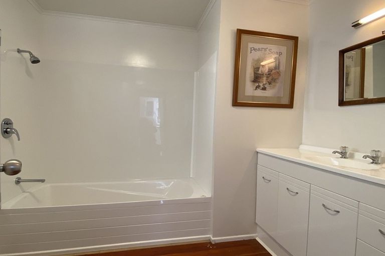 Photo of property in 133 Stredwick Drive, Torbay, Auckland, 0630