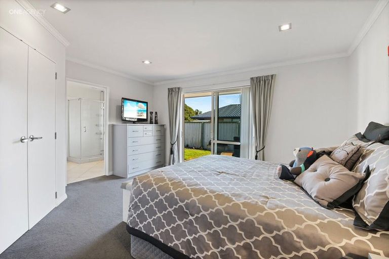 Photo of property in 22 Paget Drive, Woodend, 7610