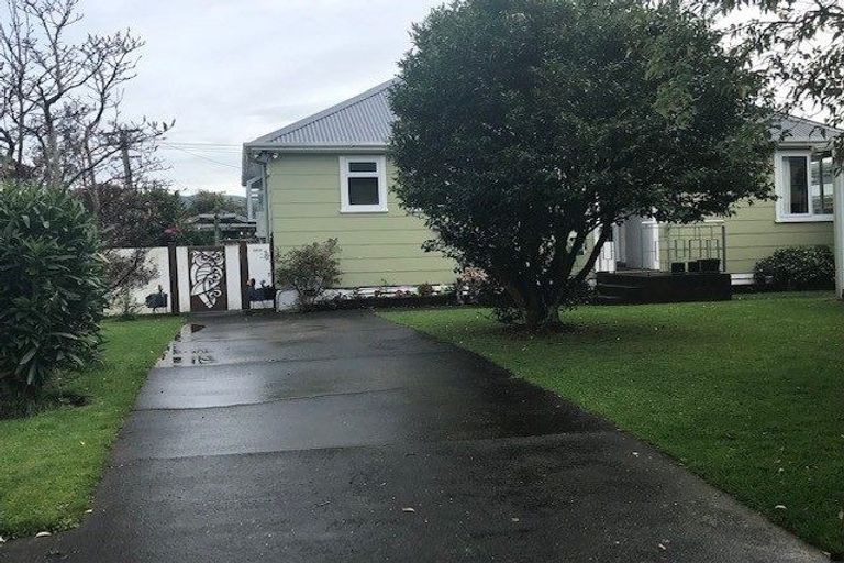 Photo of property in 14 Barton Grove, Naenae, Lower Hutt, 5011