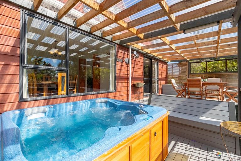 Photo of property in 224 Katherine Mansfield Drive, Whitemans Valley, Upper Hutt, 5371