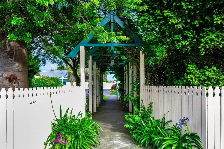 Photo of property in 6 Princes Street, Hawera, 4610