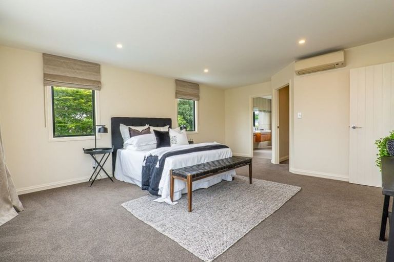 Photo of property in 321 Gardiners Road, Harewood, Christchurch, 8051