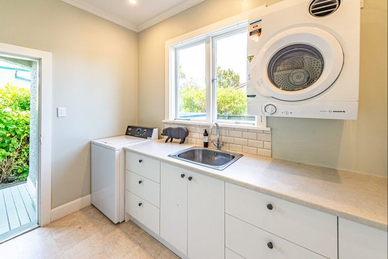Photo of property in 299 Saint Hill Street, Whanganui, 4500