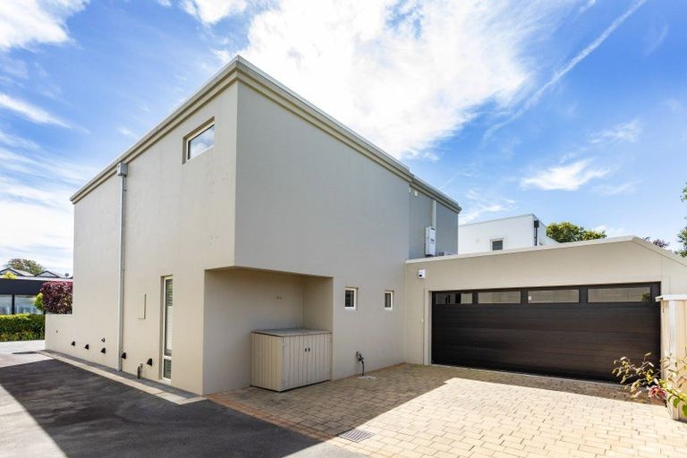 Photo of property in 152 Merivale Lane, Merivale, Christchurch, 8014