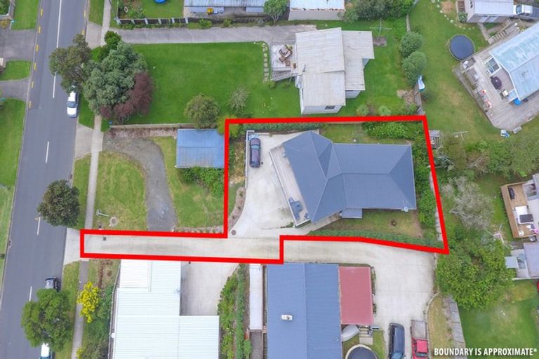 Photo of property in 58 Bay Street, Red Beach, 0932