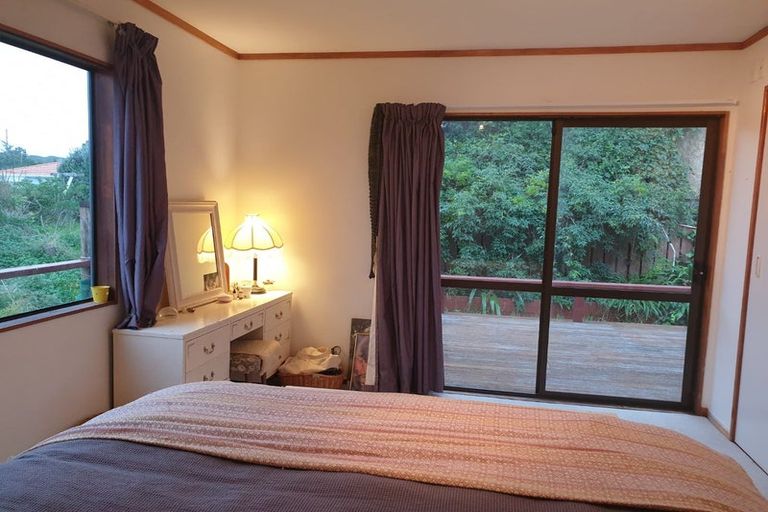 Photo of property in 5a Dennis Way, Island Bay, Wellington, 6023