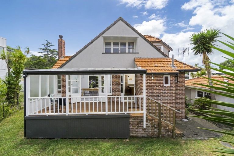 Photo of property in 31 Norwood Road, Bayswater, Auckland, 0622