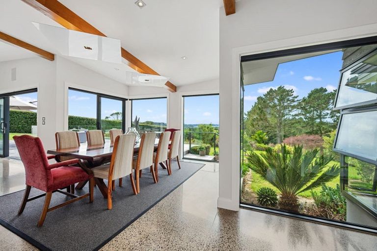 Photo of property in 44 Warman Road, Okura, Albany, 0792