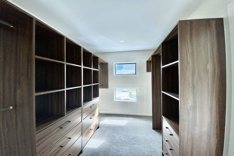 Photo of property in 25 Colliston Rise, Pinehill, Auckland, 0632