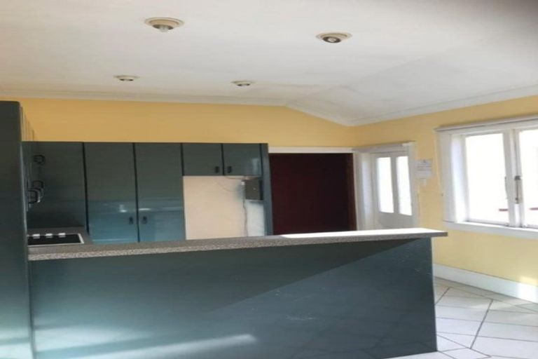 Photo of property in 32 Linwood Avenue, Mount Albert, Auckland, 1025