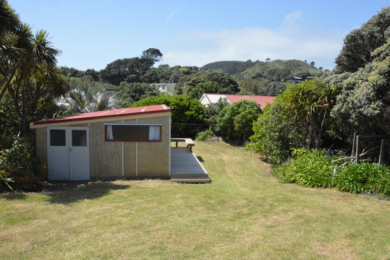 Photo of property in 5 Tokopapa Street, Mokau, 4376