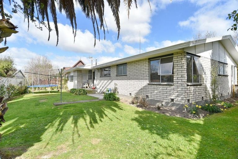 Photo of property in 21 Heaphy Place, Casebrook, Christchurch, 8051