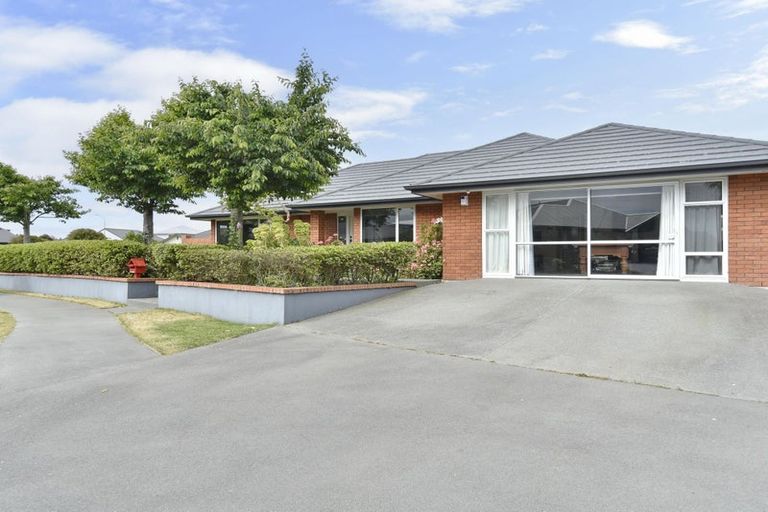 Photo of property in 48 Lamorna Road, Parklands, Christchurch, 8083