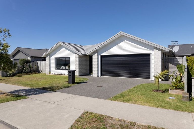 Photo of property in 6 Harding Drive, Papamoa Beach, Papamoa, 3118