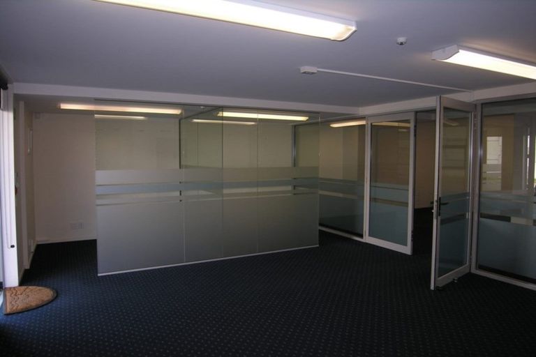 Photo of property in 7 Lowe Street, Belmont, Auckland, 0622