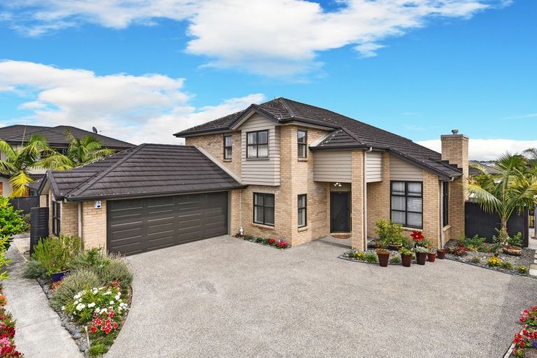 Photo of property in 9 Girvan Terrace, Wattle Downs, Auckland, 2103