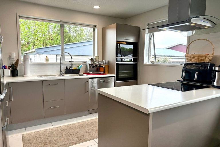 Photo of property in 1/17d Te Maru Place, Redwood, Christchurch, 8051